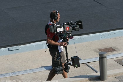 06 06 2007-Valencia (Spain)- 32nd America's Cup - Louis Vuitton Cup Final - Day 5 - Emirates Team New Zealand receive the Louis Vuitton Cup