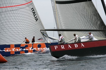 25 04 2007-Valencia (Spain)- 32nd America's Cup - Louis Vuitton Cup - RR1 - Day 10 - BMW ORACLE Racing