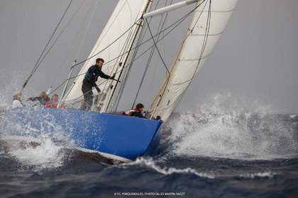 19 06 2024, Porquerolles Island (FRA), Championnat du monde des 12 m JI 2024, Race Day 1