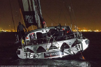 30 03 2015, Barcelona (ESP), Barcelona World Race 2014-15, Neutrogena (Guillermo Altadill, José Muñoz) arrival in 2nd place.