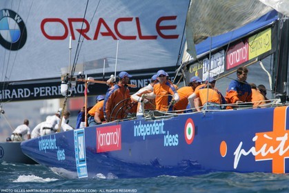 6 05 2007-Valencia (Spain)- 32nd America's Cup - Louis Vuitton Cup - RR2 - Day 8 - BMW ORACLE Racing