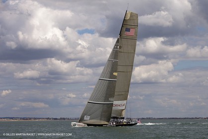 02 08 2010 - Cowes (UK, IOW) - The 1851 Cup -  BMW ORACLE Racing - Training Day.