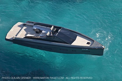 11 11 2009 - Saint Jean Cap Ferrat (FRA,06) Wally Yachts - Wallypower 55