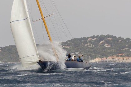 19 06 2024, Porquerolles Island (FRA), Championnat du monde des 12 m JI 2024, Race Day 1