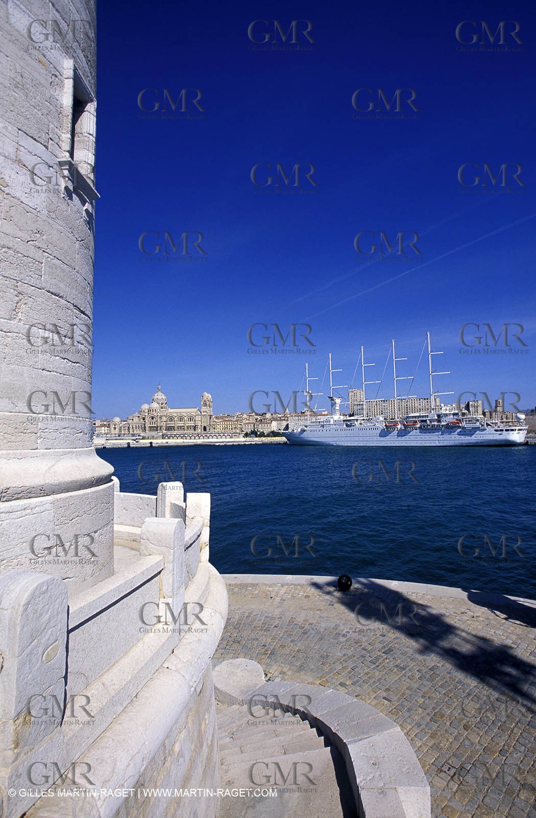 Marseille - Cruising ships