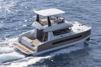 08 04 2015, Andraitx (Isla de Mallorca, Islas Baleares, ESP), Chantier Fountaine-Pajot, Motor Yacht 37