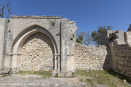 19 04 2018, Buoux (FRA,84), fort de Buoux