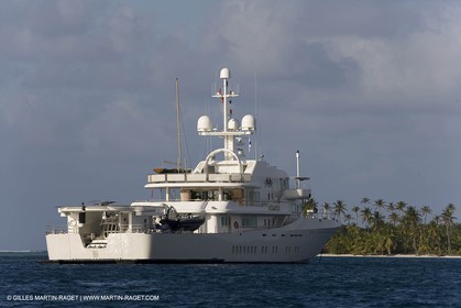 01 02 2008 - San Blas Archipelago (Panama) - Motor Yacht Senses