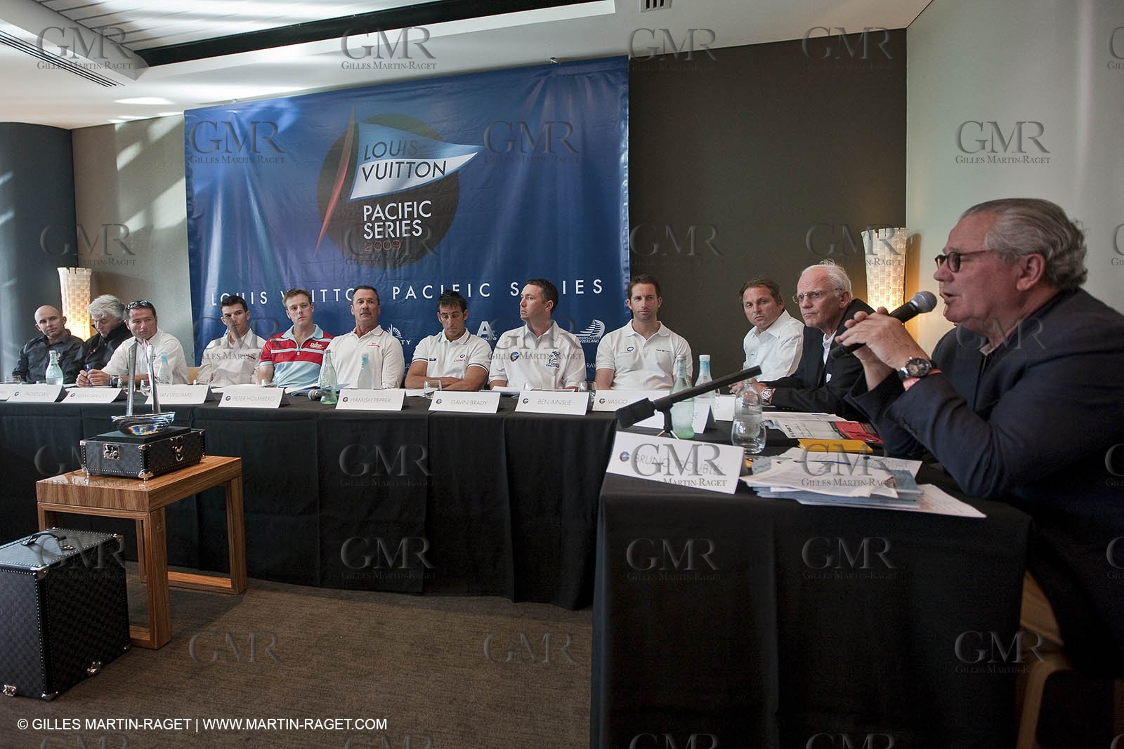 27 01 2009 - Auckland (NZL) -  Louis Vuitton Pacific Series - Draw for pairings