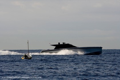 29 09 2007 - St Jean Cap Ferrat - Wally Yachts - Wally Power 70 - Lau Lau
