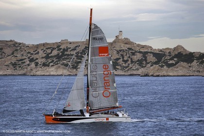 Orange II - 2004 Mediterranée Record - Start off Marseilles