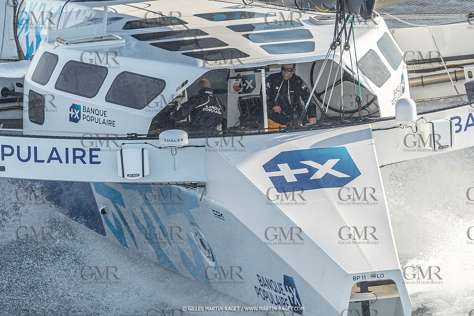 Banque Populaire devant Marseille