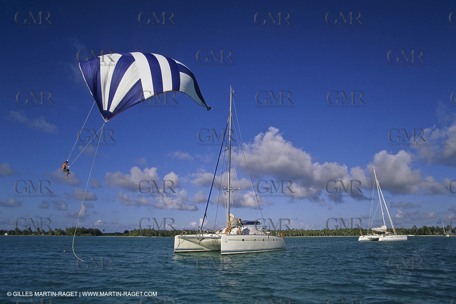 Cruising multihull mooring