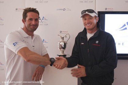 02 08 2010 - Cowes (UK, IOW) 1851 Cup -  BMW ORACLE Racing - Training Day - Ben Ainslie - James Spithill.