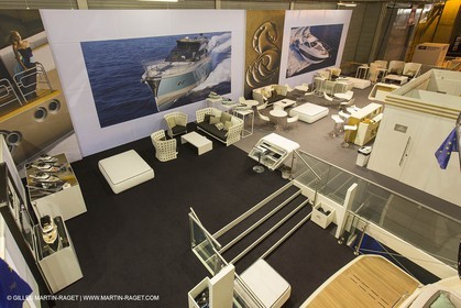 10 12 2013 - Paris (FRA,75) - Salon Nautique de Paris - Stand Beneteau
