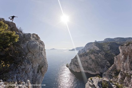 06 05 2009 - Marseille (FRA, 13) - Les Calanques - On Castelviel plateau - Calanque de Loule et falaises du Devenson