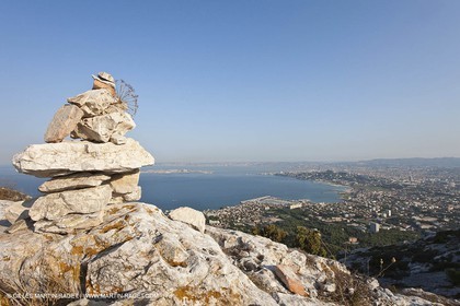 10 09 2009 - Marseille (FRA, 13) - Les Calanques - Massif de Marseilleveyre - Vue du sommet