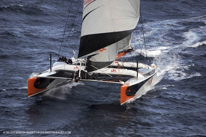Orange II - 2004 Mediterranée Record - Start off Marseilles