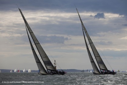 02 08 2010 - Cowes (UK, IOW) - The 1851 Cup -  BMW ORACLE Racing - Training Day.