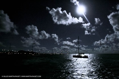 Cruising multihull mooring