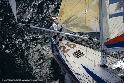 26-06-2007 - FIGARO II - THEOLIA - Skipper : Robert Nagy - Entrainement au large de Marseille par fort mistral