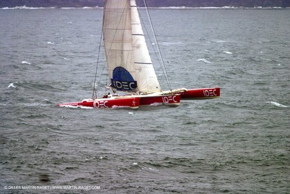 Record autour du monde solo - Idec - Francis Joyon - Arrivée à Brest