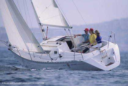 sailing, cruising, monohull under sails