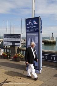 02 08 2010 - Cowes (UK, IOW) - The 1851 Cup -  BMW ORACLE Racing - Training Day.