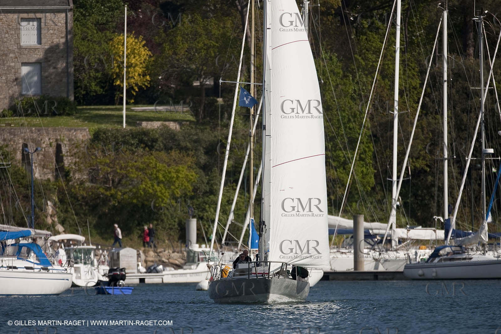 19 05 2010- Benodet (FRA,56)  -  Pen Duick V  sailing in Odet river