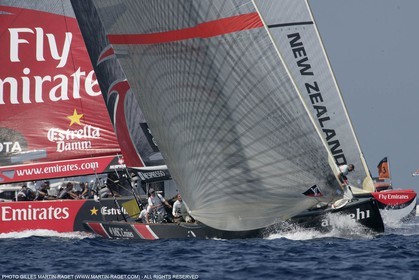 30 06 2007-Valencia (Spain)- 32nd America's Cup - Final Match - Day 6 - Alinghi vs Emirates Team New Zealand