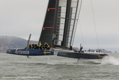 23 07 2013 - San Francisco (USA,CA) - 34th America's Cup - Artemis Racing Big Blue, trial day  2