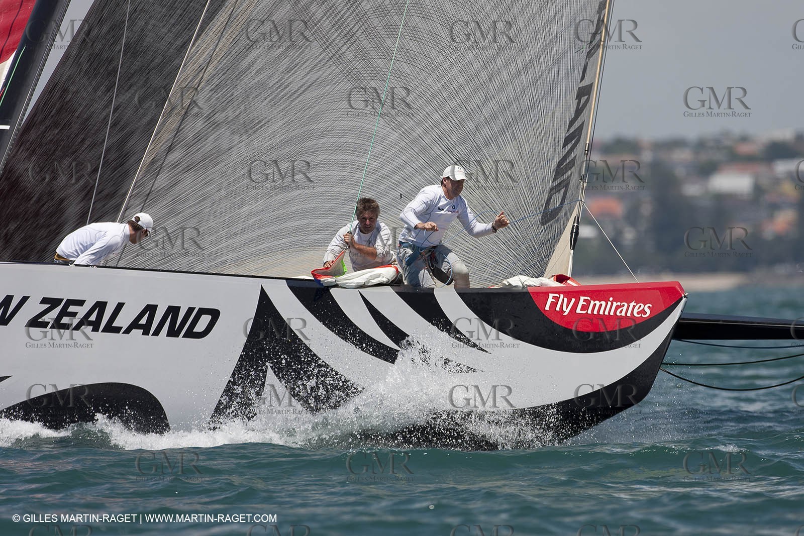 23 01 2009 - Auckland (NZL) -  Louis Vuitton Pacific Series - BMW ORACLE Racing-Tuning up onboard Emirates Team New Zealand yacht