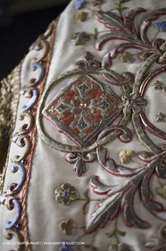 04 02 2013 - Marseille(FRA,13), Notre Dame de la Garde, Vêtements liturgiques