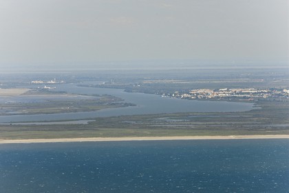 114 04 2008 - Littoral aux environs du golfe de Fos et de l'embouchure du Rhône (FRA,13)