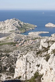 18 04 2009 - Marseille (FRA, 13) - Les Calanques - Cap Croisette et les Goudes depuis les grottes