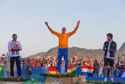 14 08 2016, Rio de Janeiro (BRA), 2016 Olympic Games, Sailing, RSX Men medal ceremony, Nick Dempsey (GBR), Van Rysselberghe Dorian (NED), Pierre le Coq (FRA)