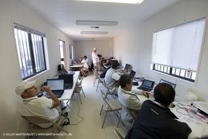 11 10 2008 - San Diego (CA, USA) - America's Cup - BMW ORACLE Racing - 90 ft trimaran sea trials - San Diego session - Sail 4