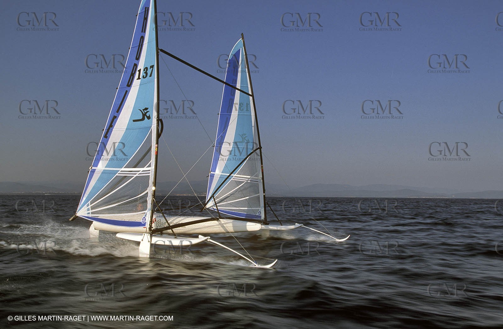 trifoiler TR 44 by Hobie cat