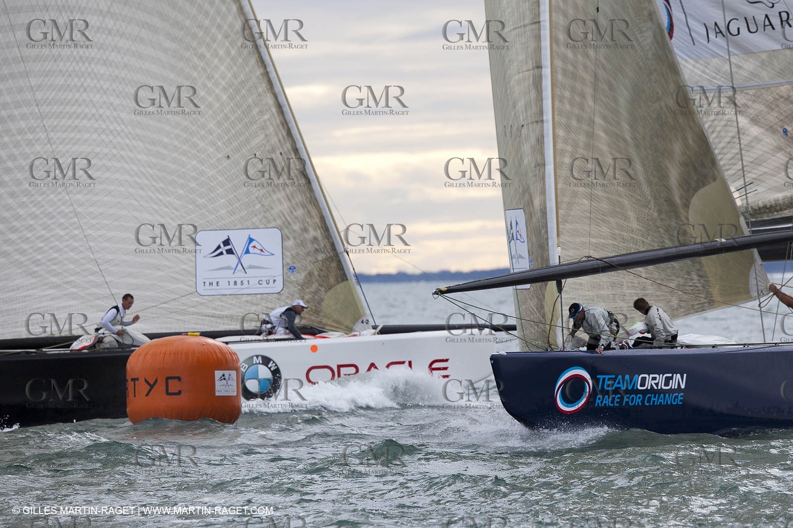 04 08 2010 - Cowes (UK, IOW) - The 1851 Cup -  BMW ORACLE Racing - Day 2.