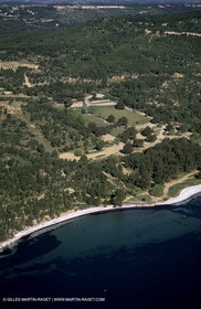 Nearby St Mitre les Remparts