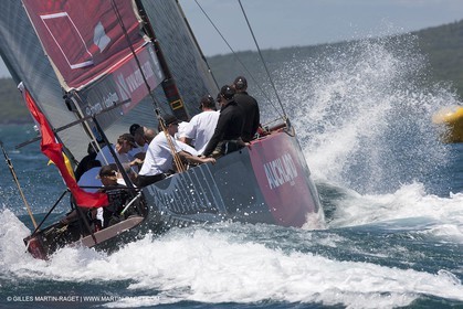 21 01 2009 - Auckland (NZL) -  Louis Vuitton Pacific Series - BMW ORACLE Racing - Training
