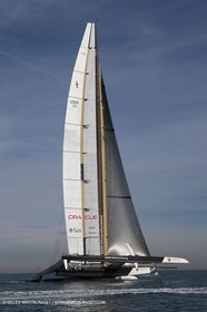 19 01 2010 - Valencia (ESP) - 33rd America's Cup - BMW ORACLE Racing - Boat preparation