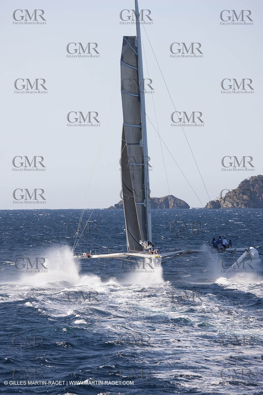 05 09 2009 - Hyères (FRA, 83) Hydroptère beat the overal sailing speed record with a run at 51,36 knts ( subjet to ratification by WSSRC)