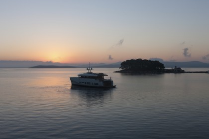13 07 2012 - Archipel des Iles Kornati (Croatie) - Wally Power ACE