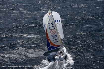06-26-2007 - FIGARO II - THEOLIA - Skipper : Robert Nagy - Training off Marseille (south France) with strong wind conditions