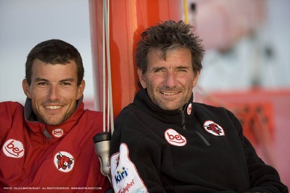 20 09 2007 - Marseille (FRA, 13) - Monos IMOCA - GROUPE BEL (Kito de Pavant) - Premières navigations - A bord avec Kito de Pavant et Sébastien Col