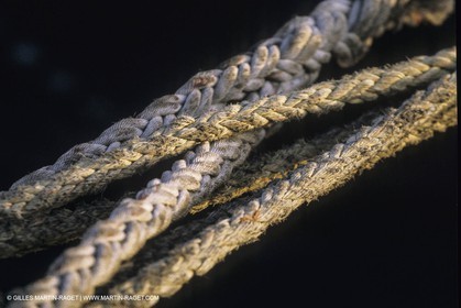 Monde maritime, opérations porturaires, ports, manoeuvres, marine world, harbour operations, maritime shipping,