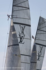23 01 2009 - Auckland (NZL) -  Louis Vuitton Pacific Series - BMW ORACLE Racing-Tuning up onboard Emirates Team New Zealand yacht