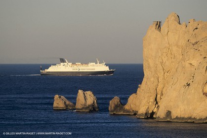 Paquebots, liners, cruise ships