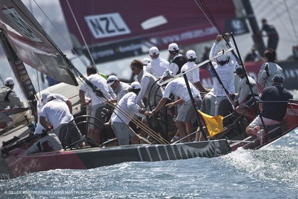 23 01 2009 - Auckland (NZL) -  Louis Vuitton Pacific Series - BMW ORACLE Racing-Tuning up onboard Emirates Team New Zealand yacht